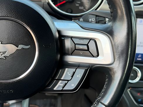 Used 2022 Ford Mustang Premium RWD image 39