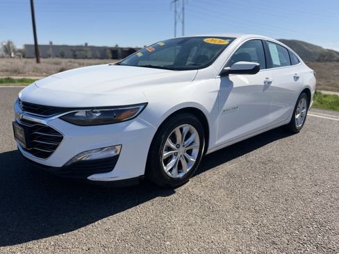 Used 2020 Chevrolet Malibu LT image 1