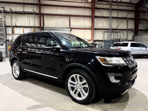 Used 2016 Ford Explorer Limited AWD/4WD image 2