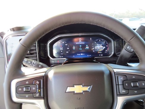New 2026 Chevrolet Silverado 3500 LTZ w/ LTZ Convenience Package AWD/4WD image 24