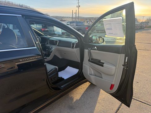 Used 2022 Kia Sportage SX image 52