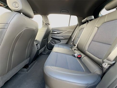 New 2026 Buick Envista Preferred image 17