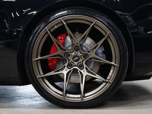 Used 2022 Chevrolet Corvette Stingray Convertible w/ Z51 Performance Package RWD image 28