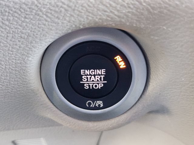 Used 2023 Chrysler Pacifica Touring-L FWD image 23
