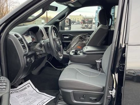 Used 2024 RAM 2500 Big Horn w/ Bed Utility Group image 13