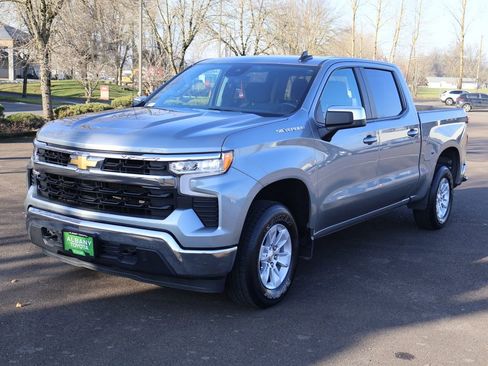 Used 2025 Chevrolet Silverado 1500 LT AWD/4WD image 12