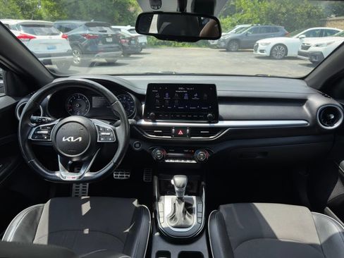 Used 2022 Kia Forte GT-Line w/ GT-Line Technology Package FWD image 9