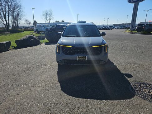 New 2026 Kia Carnival SX Prestige image 8