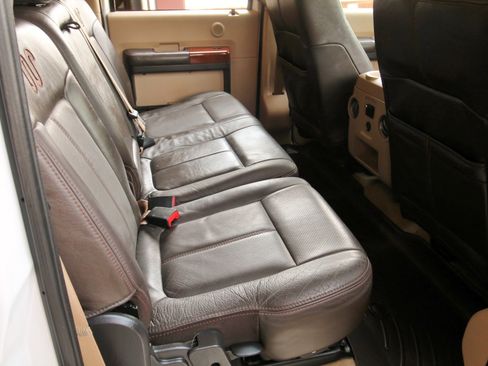 Used 2016 Ford F250 King Ranch w/ FX4 Off-Road Package image 43