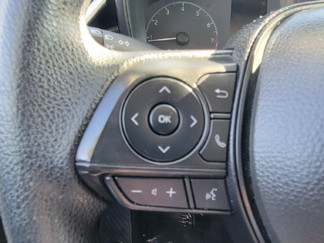 Used 2025 Toyota Corolla LE FWD image 6