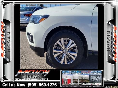 Used 2020 Nissan Pathfinder SV image 10