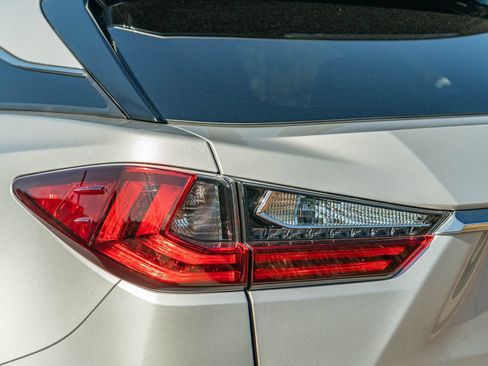 Used 2019 Lexus RX 350 FWD w/ Navigation Package image 7