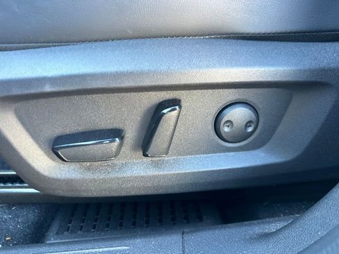 Used 2023 Nissan Rogue Platinum w/ Platinum Premium Package image 33