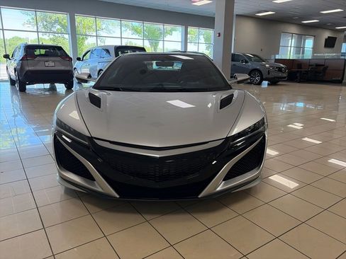 Used 2017 Acura NSX AWD/4WD image 2