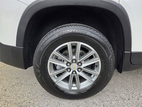 Certified 2023 Chevrolet Traverse LT image 23