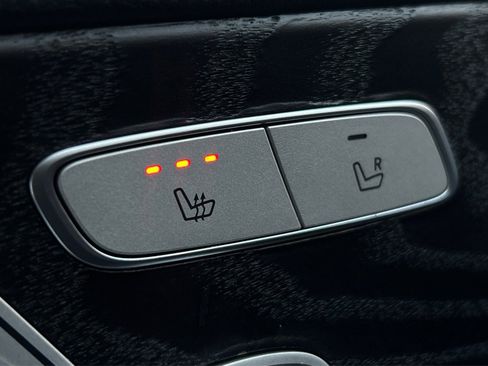 Used 2018 Mercedes-Benz E 300 image 35