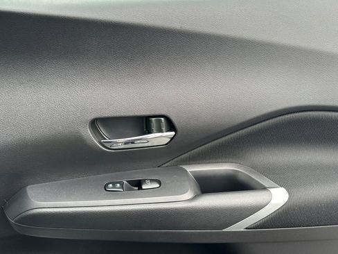 Used 2024 Nissan Kicks SV image 19