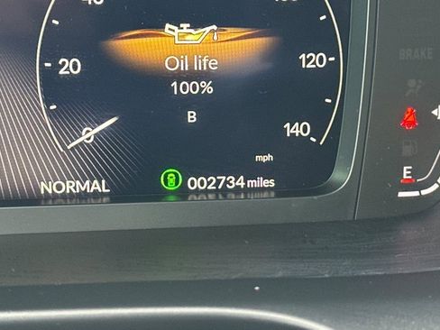 Certified 2025 Acura ADX AWD image 28