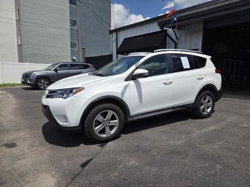 Used 2015 Toyota RAV4 XLE FWD image 2