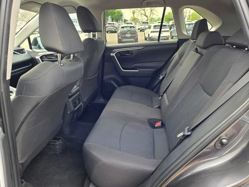 Used 2024 Toyota RAV4 LE AWD/4WD image 10
