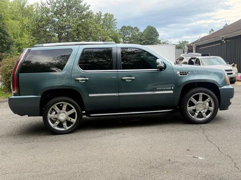 Used 2008 Cadillac Escalade AWD image 8