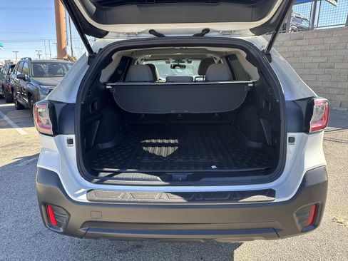 Used 2020 Subaru Outback Premium image 30