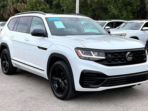 Used 2023 Volkswagen Atlas SEL R-Line image 2