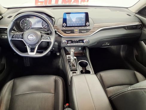 Used 2020 Nissan Altima 2.5 Platinum image 11