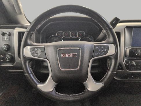 Used 2019 GMC Sierra 2500 SLE w/ SLE Preferred Package AWD/4WD image 5