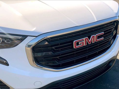 Used 2020 GMC Terrain SLE w/ Driver Convenience Package image 29