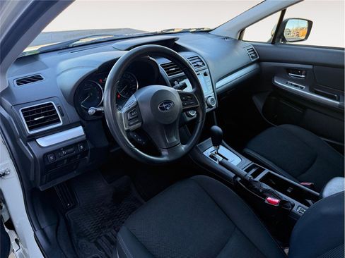 Used 2015 Subaru Crosstrek 2.0i Premium image 10
