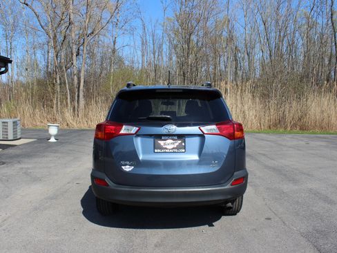Used 2013 Toyota RAV4 LE AWD/4WD image 6