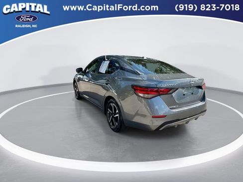 Used 2025 Nissan Sentra SV FWD image 6