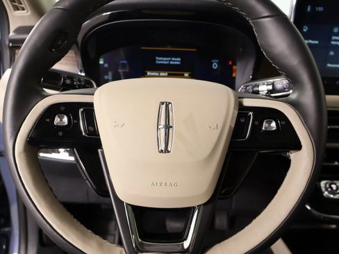 New 2026 Lincoln Corsair Reserve w/ Jet Appearance Package FWD image 3