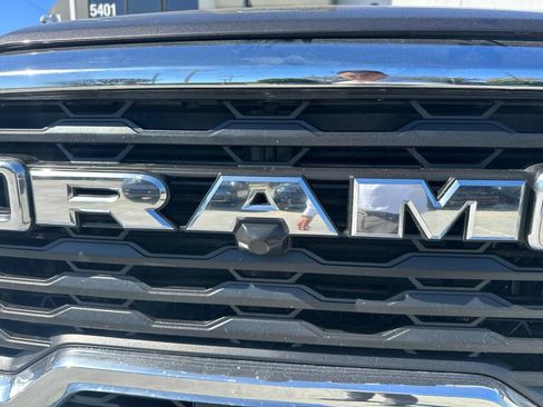 Used 2025 RAM 2500 Big Horn AWD/4WD image 11
