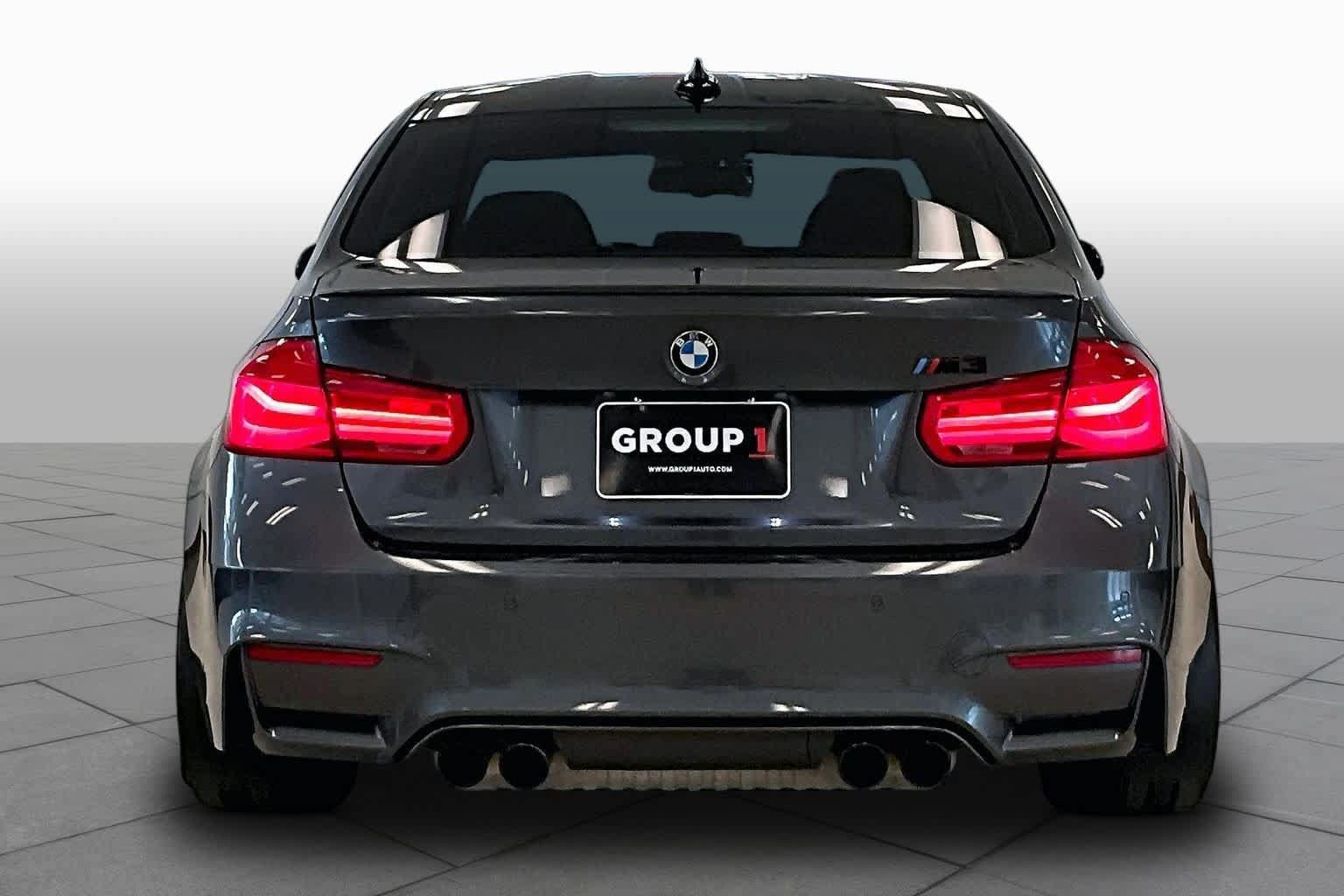 Used 2017 BMW M3 RWD image 4
