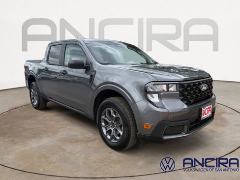 Used 2025 Ford Maverick XLT image 1