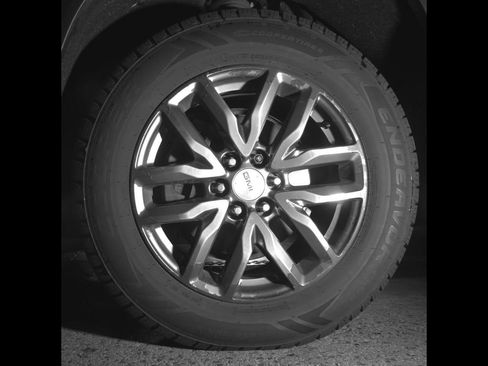 Used 2017 GMC Acadia SLT image 11