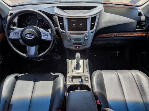 Used 2011 Subaru Outback 2.5i Limited AWD/4WD image 30