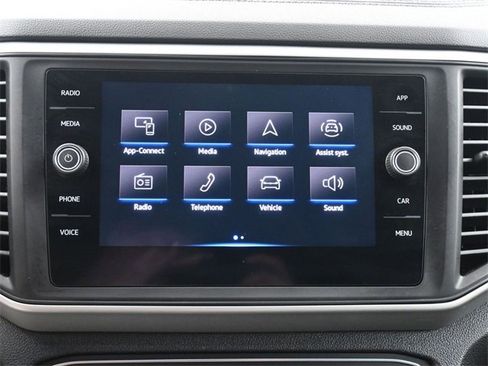 Used 2021 Volkswagen Atlas Cross Sport SE image 7