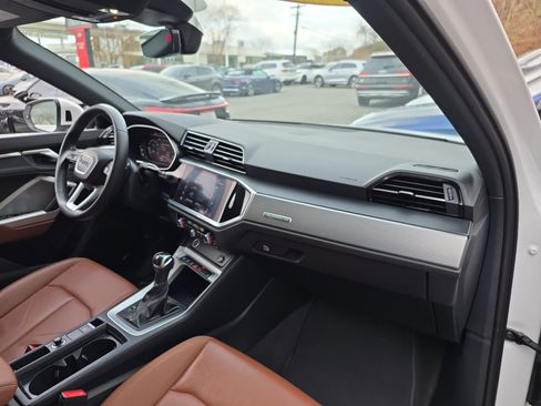 Used 2022 Audi Q3 2.0T Premium w/ Convenience Package image 20