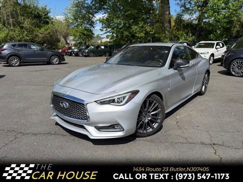 Used 2018 INFINITI Q60 3.0t Luxe RWD image 1