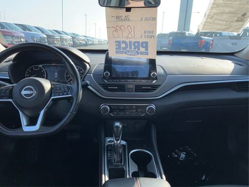 Used 2023 Nissan Altima 2.5 SR image 16