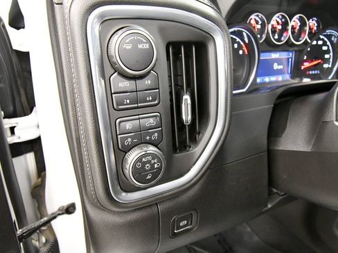Used 2021 Chevrolet Silverado 1500 LTZ w/ Safety Package II AWD/4WD image 19