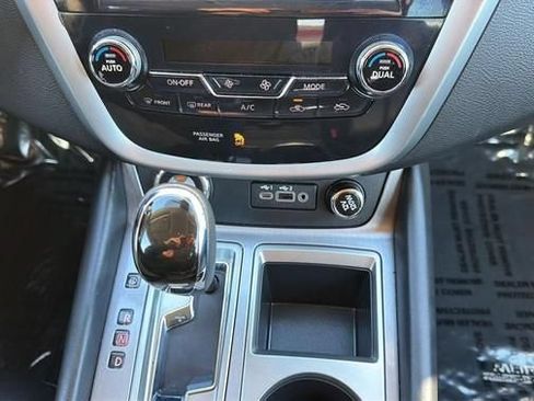 Used 2024 Nissan Murano SV w/ SV Midnight Edition Package AWD/4WD image 17