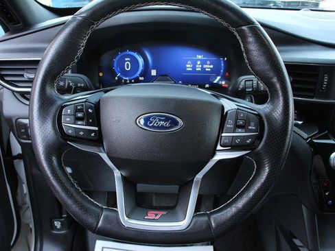 Used 2022 Ford Explorer ST w/ Equipment Group 401A AWD/4WD image 27