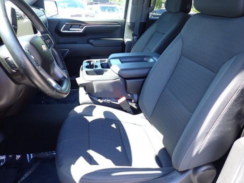 Used 2024 Chevrolet Silverado 1500 LT AWD/4WD image 11