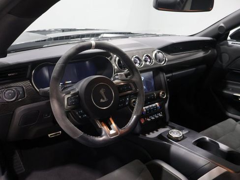 Used 2021 Ford Mustang Shelby GT500 w/ Technology Package image 16