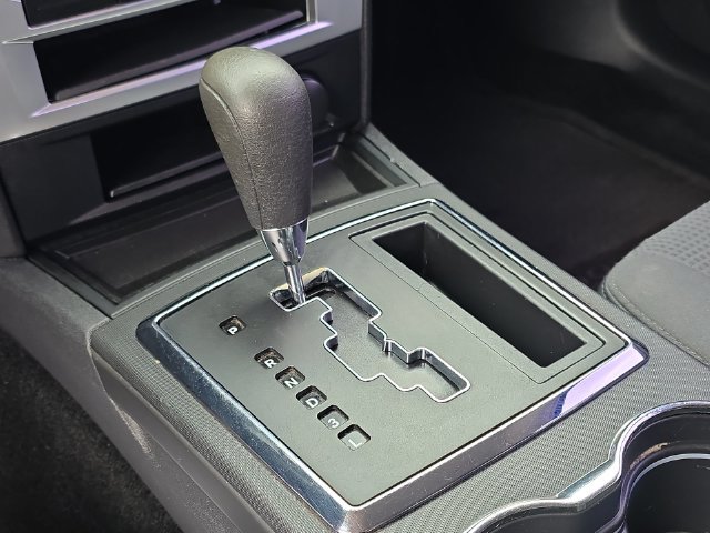 Used 2010 Dodge Charger SE RWD image 18