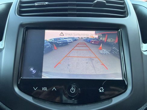 Used 2015 Chevrolet Trax LT w/ LT Plus Package image 18